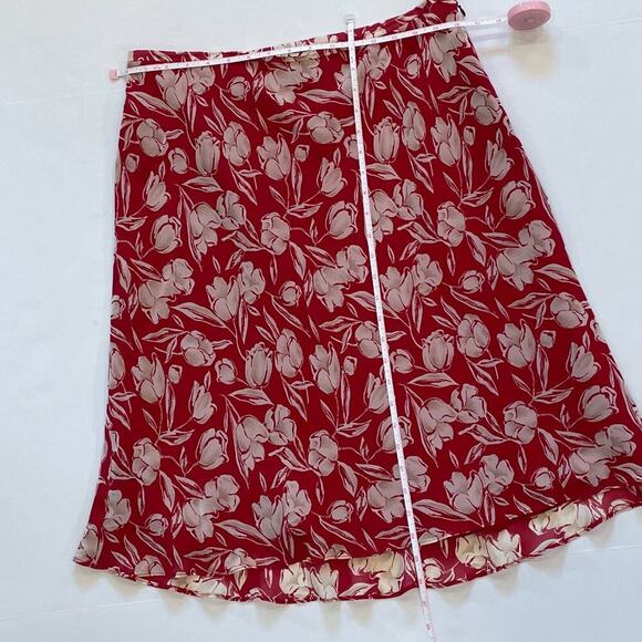 Ann Taylor Silk Red/Cream/Ivory Floral A-Line Skirt, Flowy, Romantic, Y2K, 14 - Picture 8 of 12